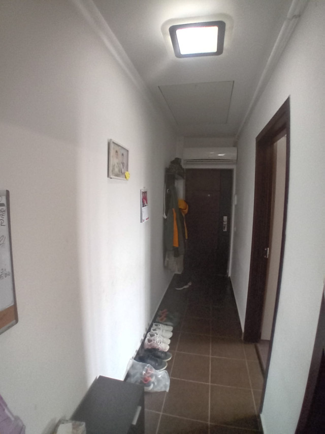 Vand apartament cu 2 camere decomandat gata de mutat, sector 4